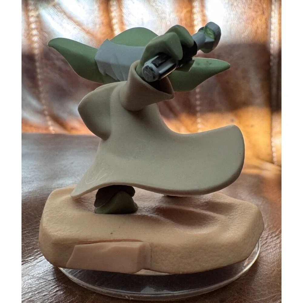 Disney Infinity‎ 3.0 Star Wars Yoda Character Figure Damaged